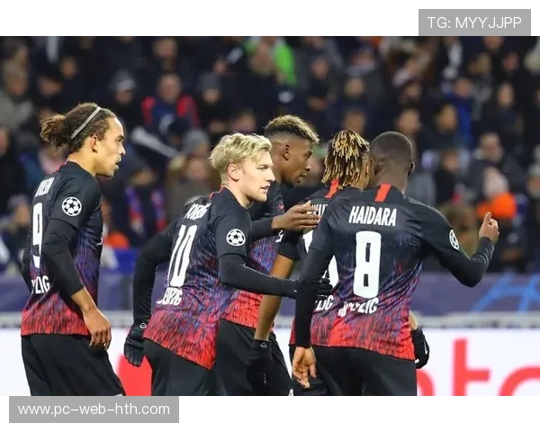 欧冠主题纪录片拍摄启动,聚焦黑马球队更衣室故事 欧冠主题纪录片拍摄启动,聚焦黑马球队更衣室故事